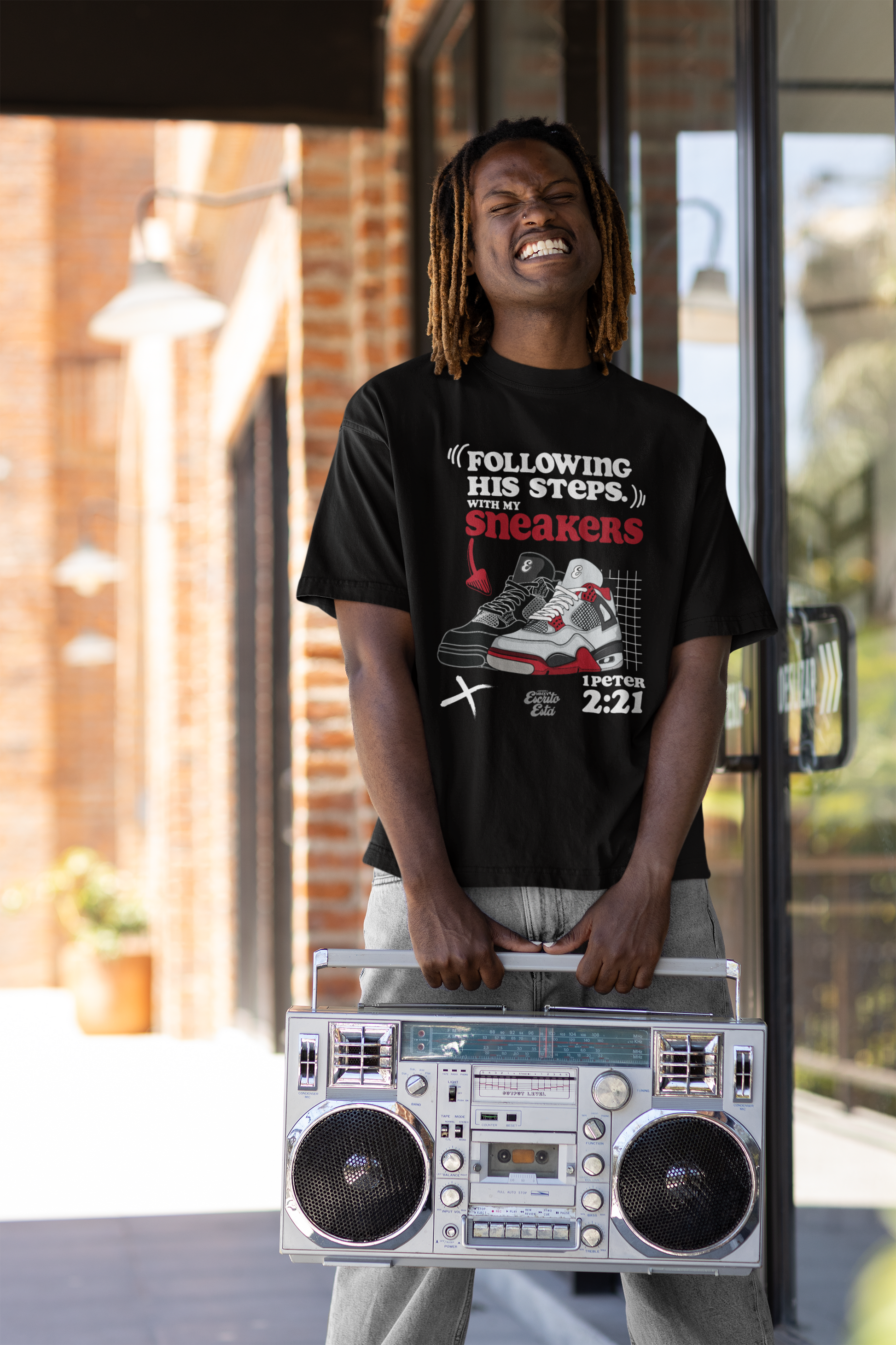 Camisa cristiana ESCRITOESTÁ– diseño icónico de fe y confianza.