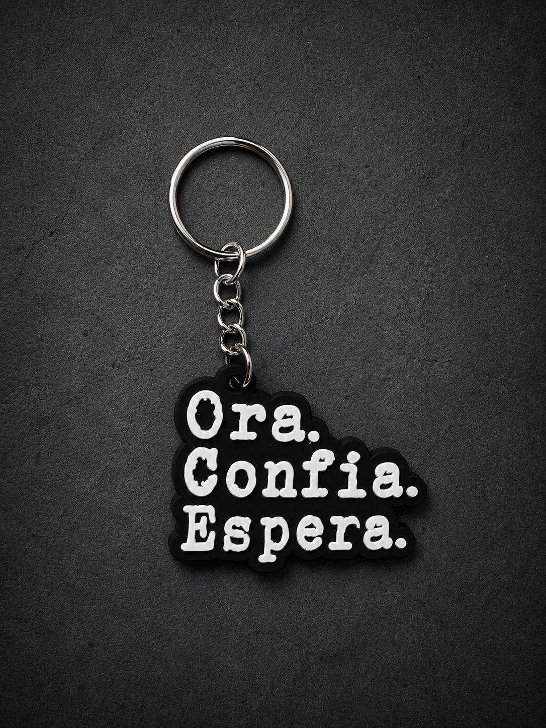 Llavero Goma Ora.Confia.Espera